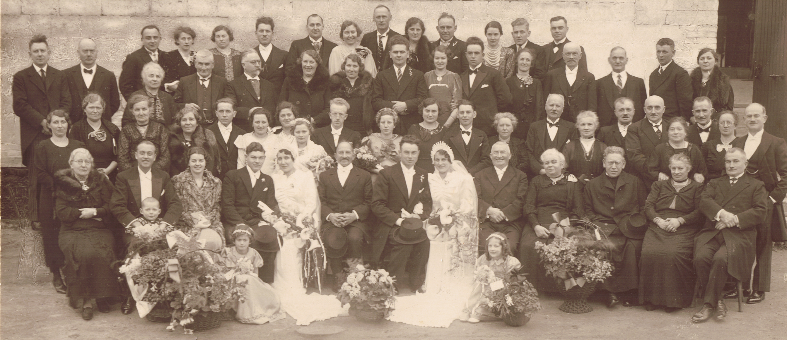 Familieportret 1938 Huwelijk Pelsser-Lipperts en huwelijk Senden-Lipperts